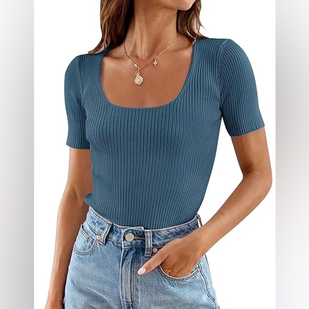Women's Blue Ribbed Top